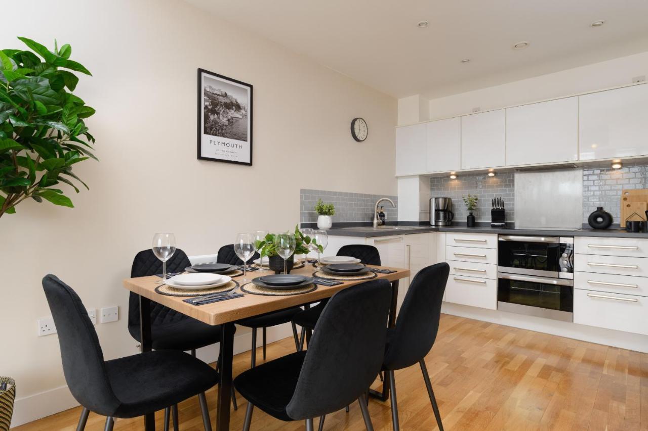 Premium Apartment - Allocated Parking - Great Location Plymouth Ngoại thất bức ảnh