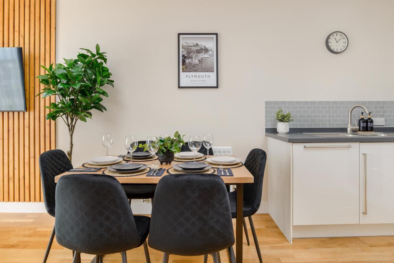 Premium Apartment - Allocated Parking - Great Location Plymouth Ngoại thất bức ảnh