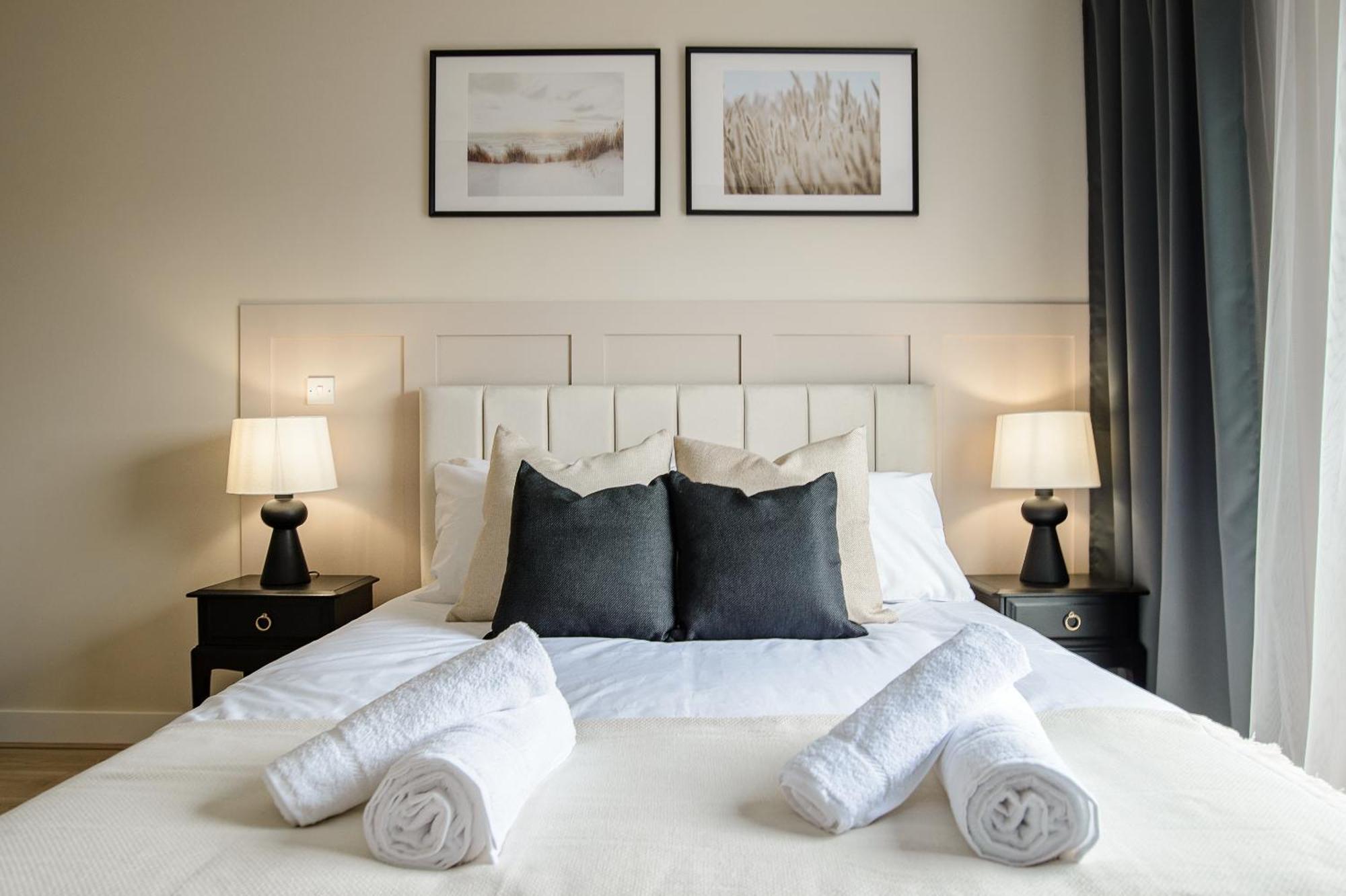 Premium Apartment - Allocated Parking - Great Location Plymouth Ngoại thất bức ảnh